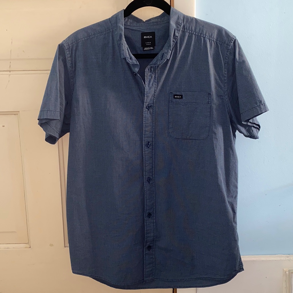 Rcva Button-Up